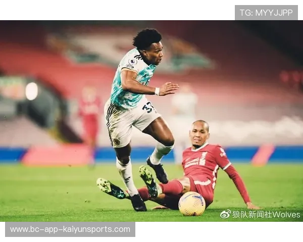 狼队主帅更替引发英超震荡多队战术调整掀起新一轮竞争风暴 狼队主帅更替引发英超震荡多队战术调整掀起新一轮竞争风暴