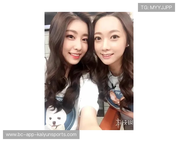 《英雄联盟》美女主持人告别S15:赛场温柔一面定格 《英雄联盟》美女主持人告别S15:赛场温柔一面定格