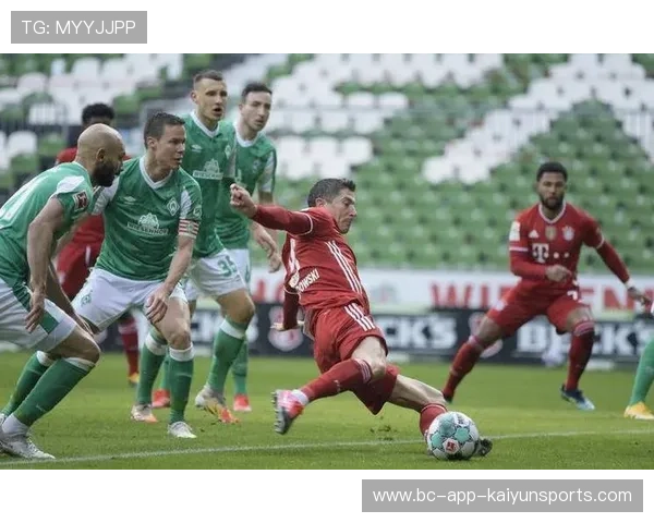 不莱梅连续传递撕开两道防线,展现无与伦比的团队配合 不莱梅连续传递撕开两道防线,展现无与伦比的团队配合